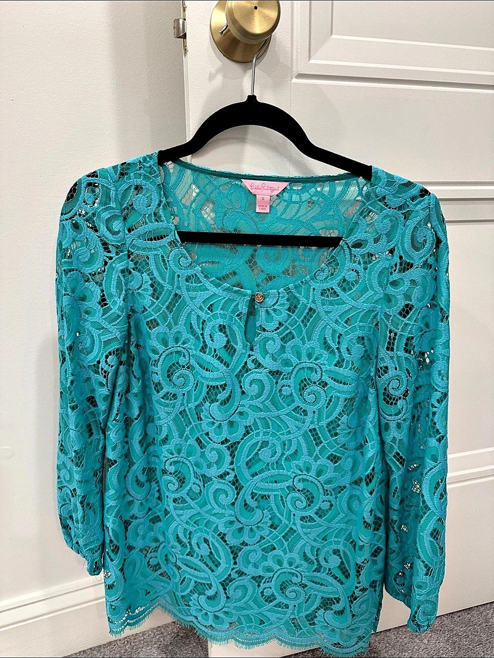 Lily Pulitzer Lace Blouse in Blue Size Small Like New